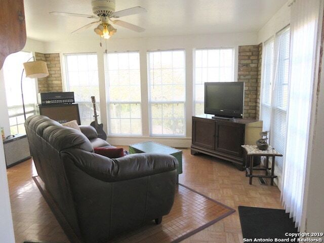 Building Photo - 241 Mount Pisgah Dr