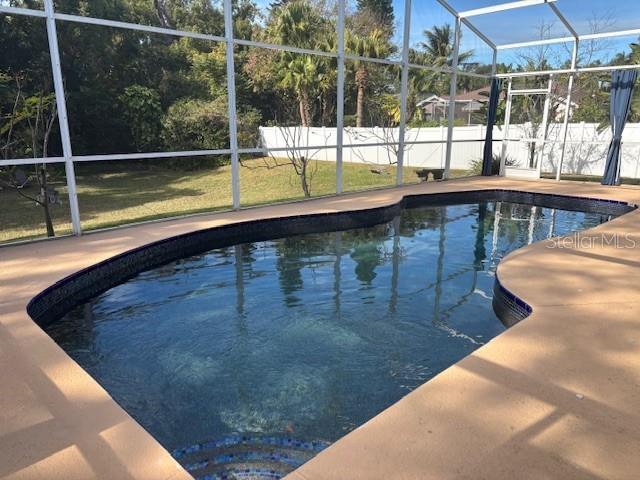 Building Photo - 736 Sunflower Dr