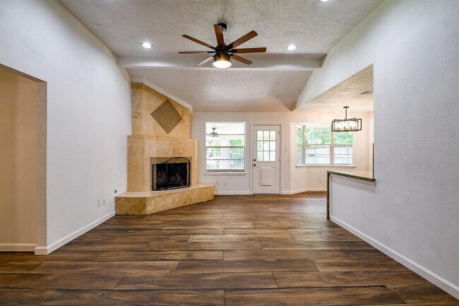 Building Photo - 25003 Spring Creek Dr