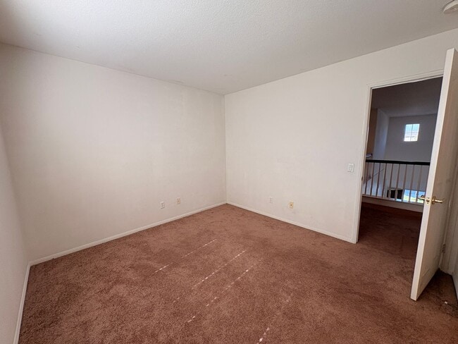 Building Photo - EASTVALE GREAT NEIGHBORHOOD- 4+2.5 EXECUTIVE HOME, QUIET NEIGHBORHOOD - AVAILABLE NOW!!! ONLY 2 C...