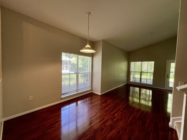Building Photo - 8202 Downpatrick Ct