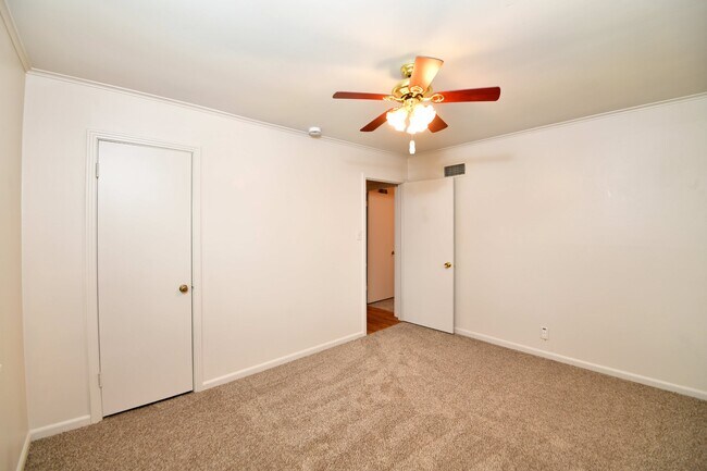 Building Photo - 3707 E 29th St