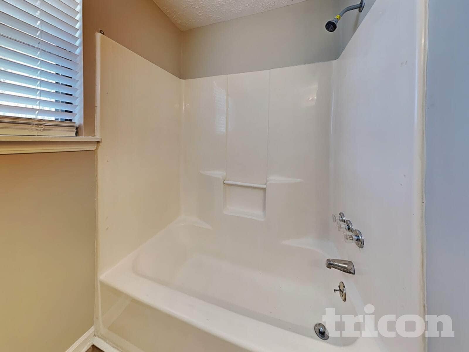 Building Photo - 5577 Mountain Park Way