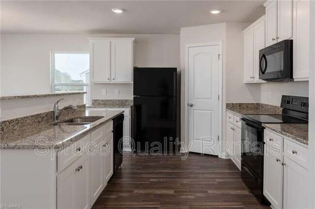 Building Photo - 3998 Meredith Woods Ln
