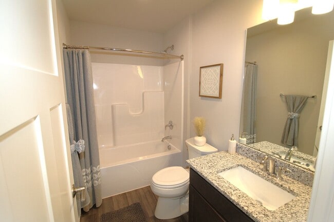 Building Photo - 4820 Suelo Rd