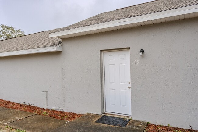 Building Photo - 129 W Church St