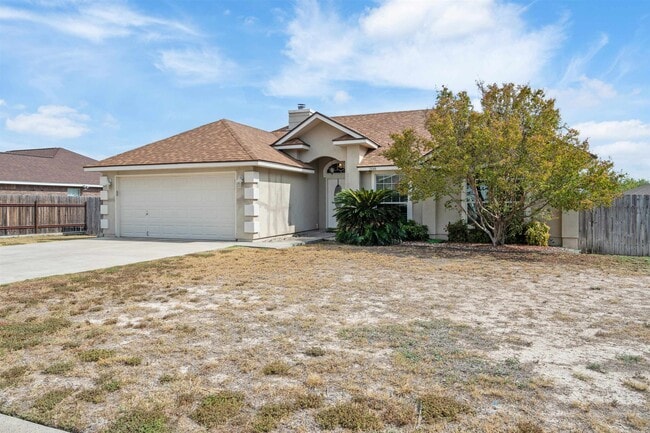Building Photo - 208 Ramon Cardenas Dr