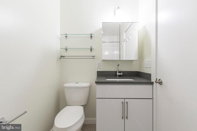 Building Photo - 3039 Baltz St