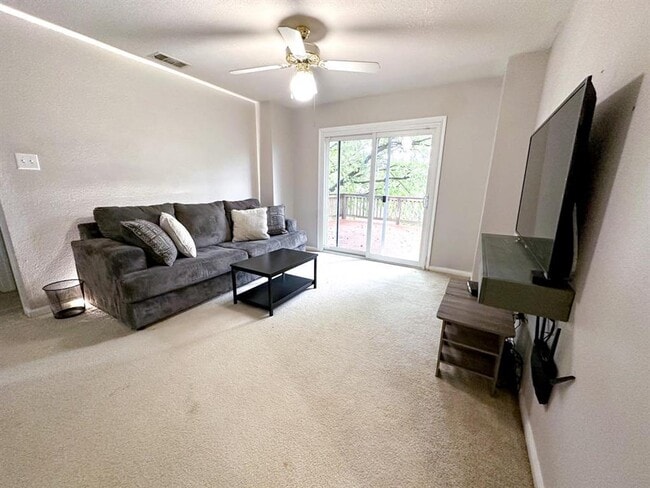 Building Photo - 11321 Avering Ln