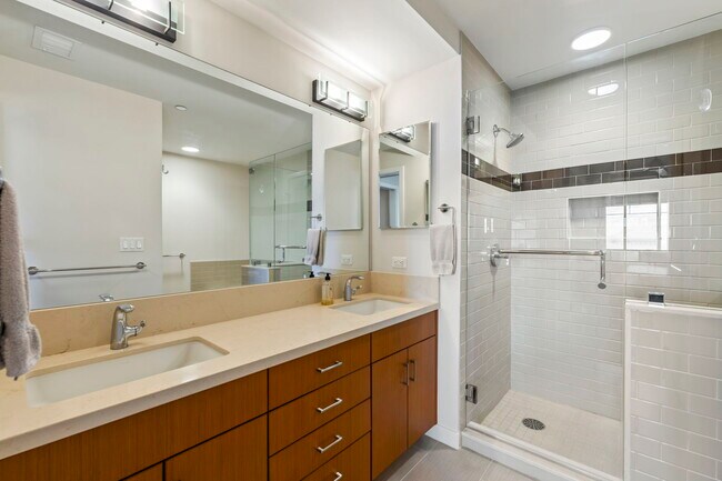 Building Photo - 67 Wailea Gateway Pl