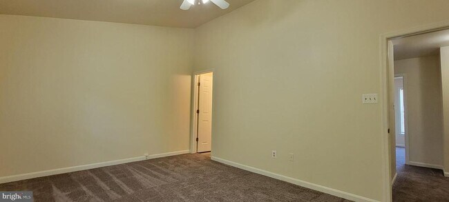 Building Photo - 601 Primus Ct