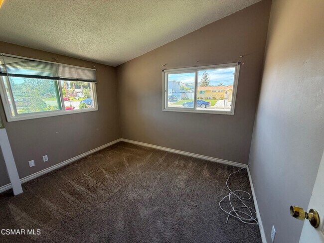 Building Photo - 1482 Paul St