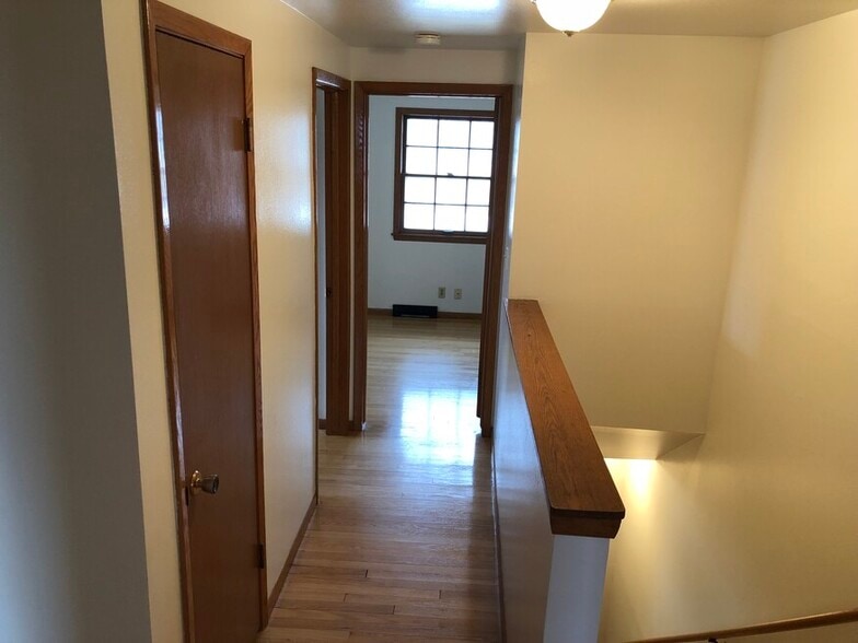 Building Photo - 21450 Jill Ct