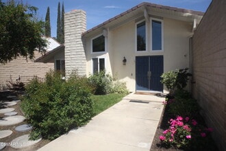 Building Photo - 4518 Henley Ct