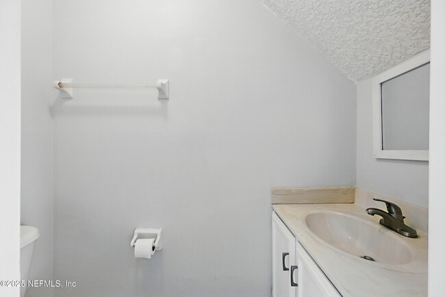 Building Photo - 2505 Waters Edge Dr