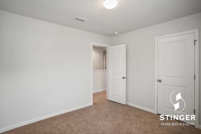 Building Photo - 1123 Salem Bay Dr