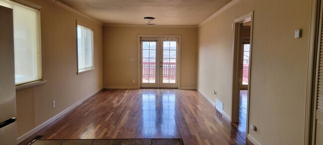 Building Photo - 3129 Elizabeth St