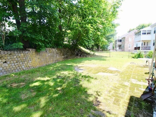 Building Photo - 4 Mangano Ct