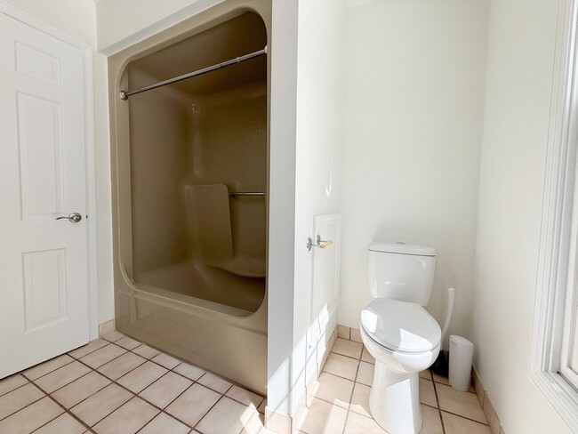 Building Photo - Private 5-Bedroom Dream Home with Creek, Pond & 3 Levels of Living Space