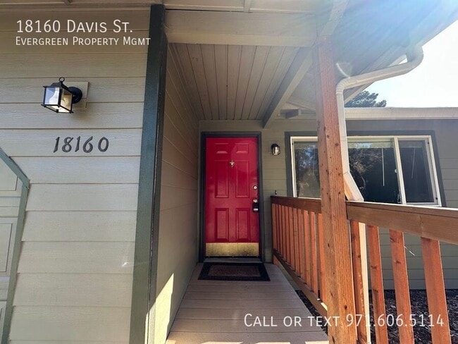 Building Photo - 18160 Davis St