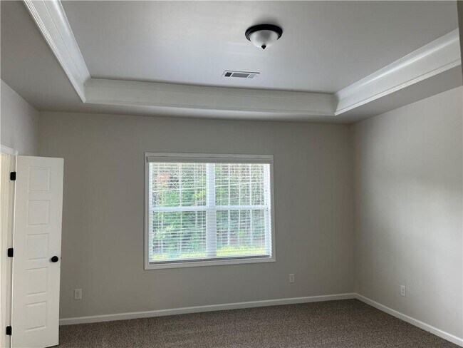 Building Photo - 5200 Fox Den Rd