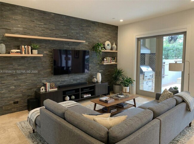 Building Photo - 7560 SW 56th Ct