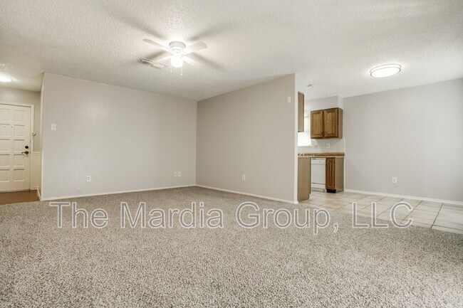 Building Photo - 1433 Virgie Joe Dr