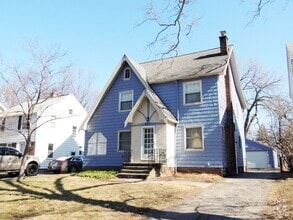 Building Photo - 4 Bed - 1 Bath Colonial for Rent in Clevel...