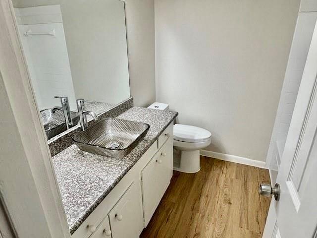 Building Photo - 2101 Fountain View Dr