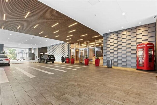 Primary Photo - 1080 Brickell Ave