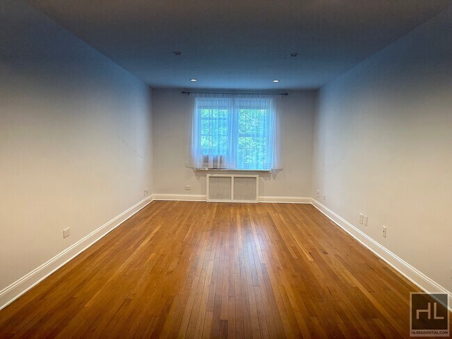 Building Photo - 84 DRIVE