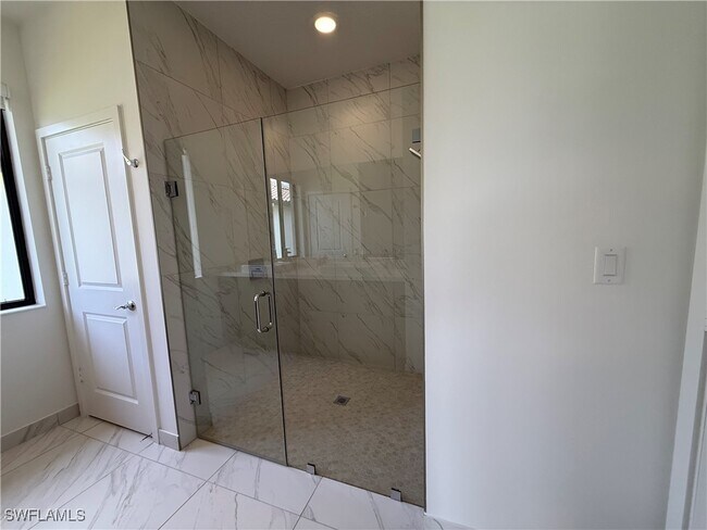 Building Photo - 5109 Panella Ave
