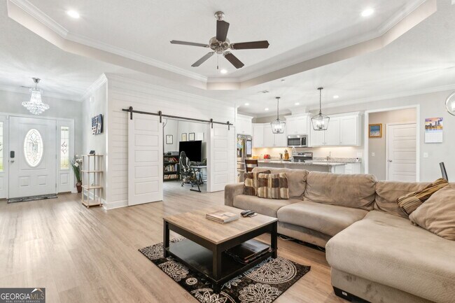 Building Photo - 145 Verano St