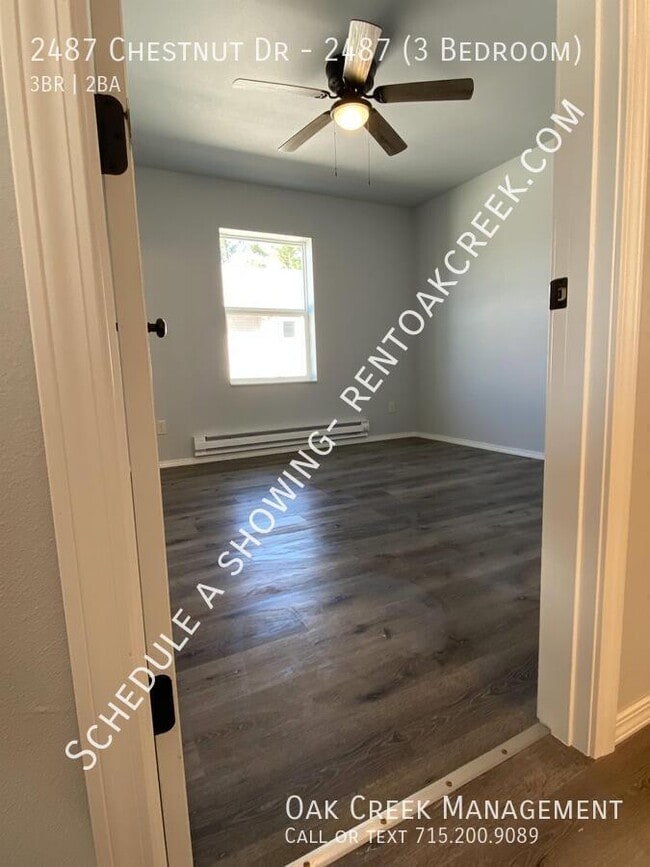 Building Photo - 2487 Chestnut Dr
