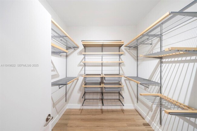 Building Photo - 4775 Collins Ave