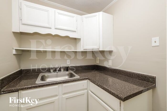 Building Photo - 4299 Crescent Park Dr