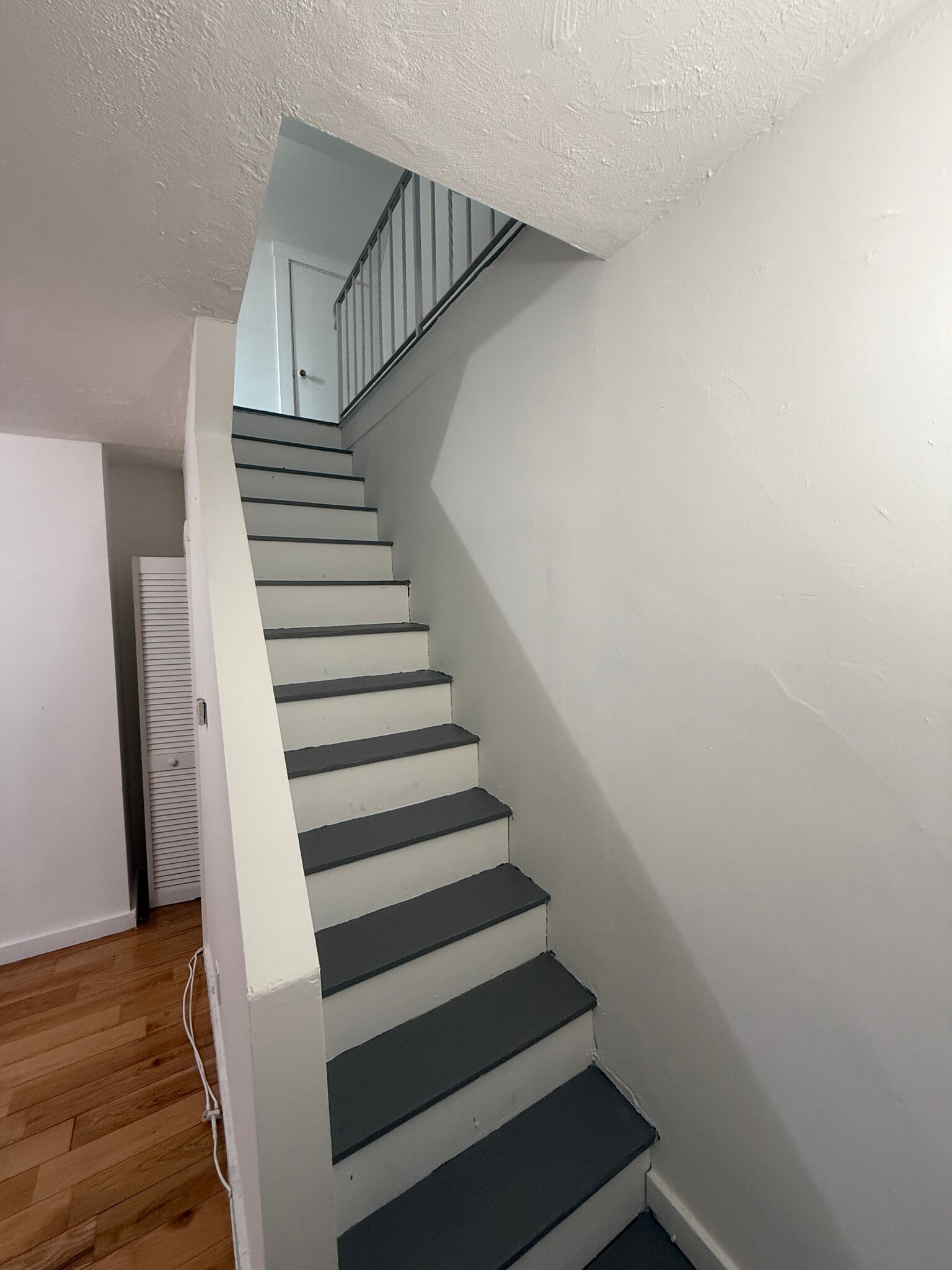 Building Photo - 509 Medford St