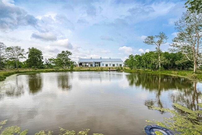 Building Photo - 1295 Brazos River Rd