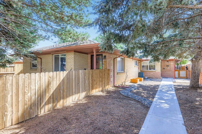 Building Photo - 3690 Grape St