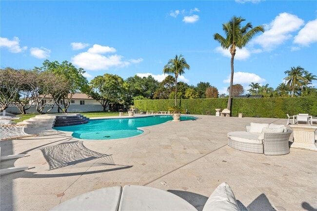 Building Photo - 13815 SW 38th St