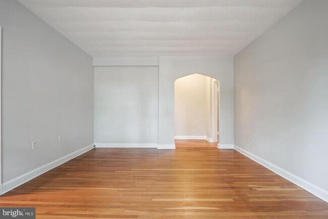 Building Photo - 3051 Idaho Ave NW