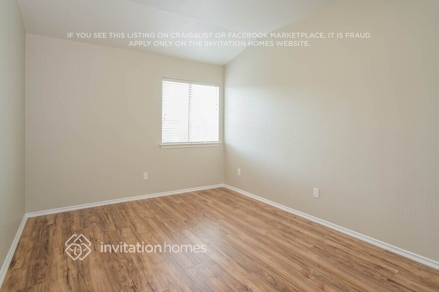 Building Photo - 14820 Lipton Ln
