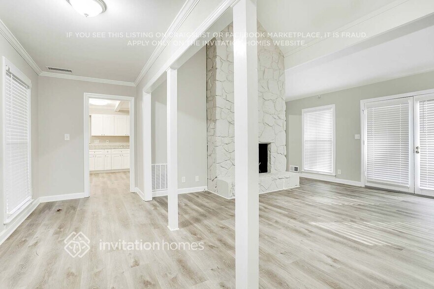 Building Photo - 3800 Sherbrook Ct SW