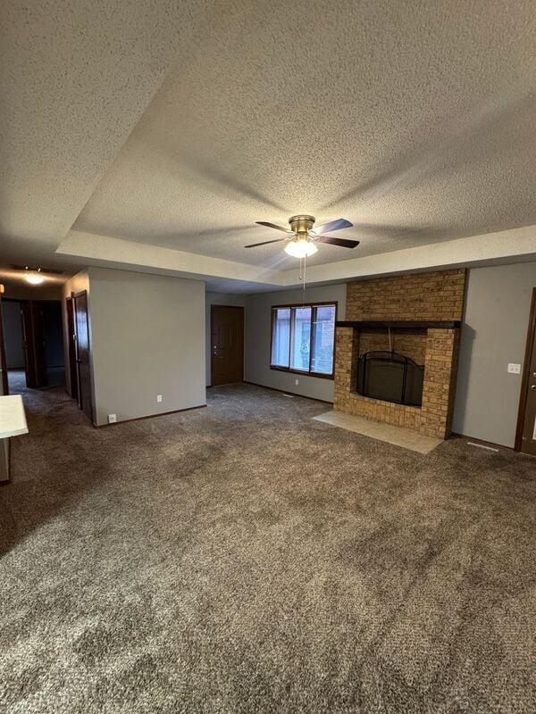 Building Photo - 296 Streamside Ct