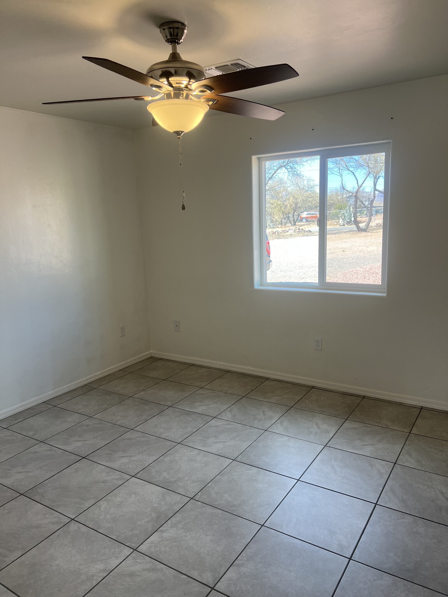 Building Photo - 1176 Menta Ct