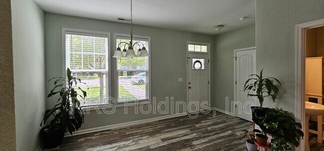 Building Photo - 918 Hillside Ave