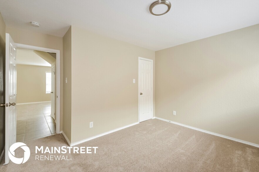 Building Photo - 13203 Loma Vallejo