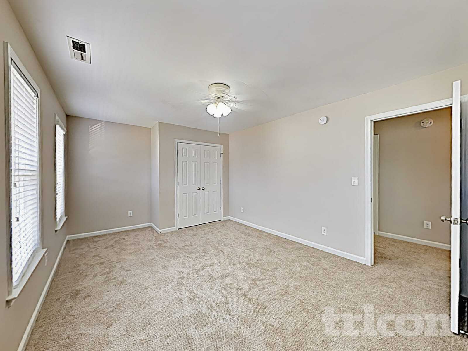 Building Photo - 376 Collinsworth Dr