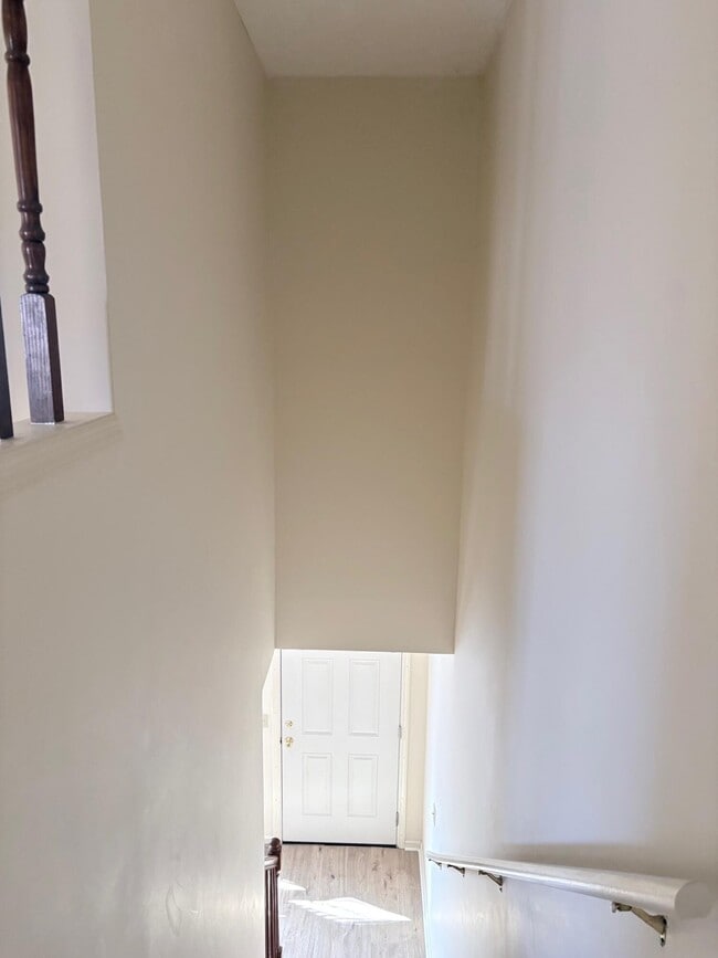 Building Photo - 181 Woodgate Rd