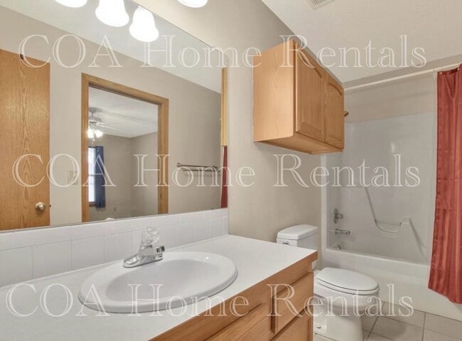 Building Photo - Midtown